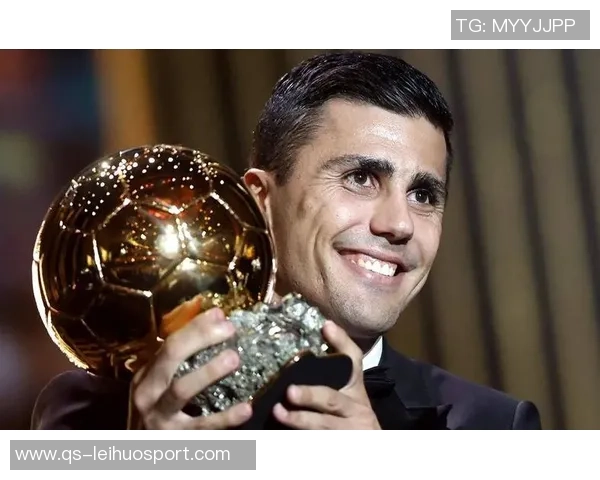 比利亚雷亚尔将在欧冠赛前隆重颁发金质奖章给罗德里